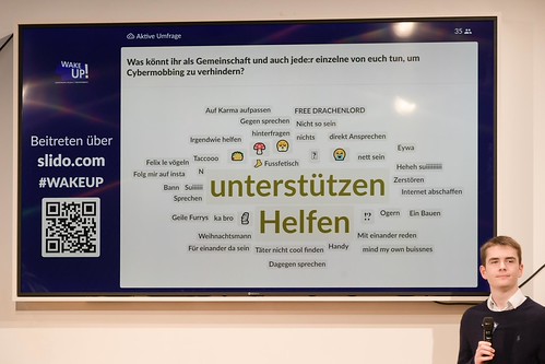 Foto 33 von 121: BASECAMP Themenwoche: „WAKE UP!“ Cybermobbing Workshop (29.10.2021)