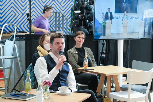 Foto 29 von 31: BASECAMP Themenwoche: Im Gespräch mit der Generation Zukunft – Gehen Digitalisierung und Nachhaltigkeit Hand in Hand? (11.10.2022)