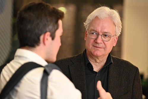 Foto 11 von 42: BASECAMP Trend2Go!: Buchvorstellung mit Ullrich Fichtner (15.02.2024)