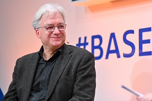 Foto 21 von 42: BASECAMP Trend2Go!: Buchvorstellung mit Ullrich Fichtner (15.02.2024)