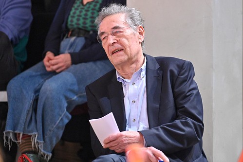 Foto 6 von 42: BASECAMP Trend2Go!: Buchvorstellung mit Ullrich Fichtner (15.02.2024)