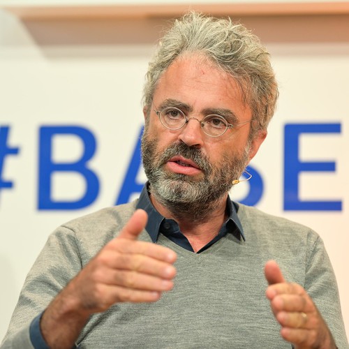 Foto 19 von 30: BASECAMP Nachgefragt!: Buchvorstellung "Die verwundbare Demokratie" (23.07.2024)