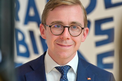 Foto 23 von 51: BASECAMP FishBowl: Jugenddialog 2.0 über den Einfluss von TikTok, Instagram & Co. auf unsere Demokratie (10.09.2024)