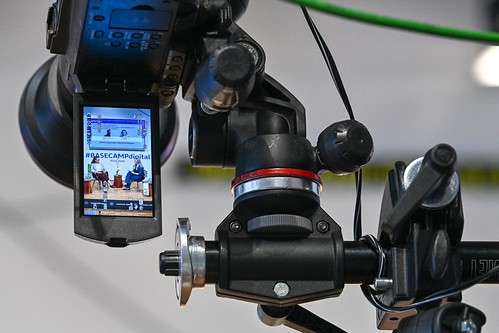 Foto 17 von 38: BASECAMP Trend2Go!: KI ist wie ein Exoskelett für das Denken – wie unterstützen uns Maschinen beim Leben und Arbeiten? (05.06.2025)