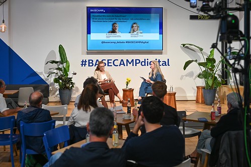 Foto 8 von 38: BASECAMP Trend2Go!: KI ist wie ein Exoskelett für das Denken – wie unterstützen uns Maschinen beim Leben und Arbeiten? (05.06.2025)