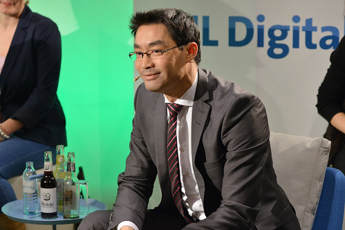 Foto 52 von 84: Philipp_Ro¦êsler-Philipp_Herrmann-Cherno_Jobatey-20022013-Udl_Digital-648