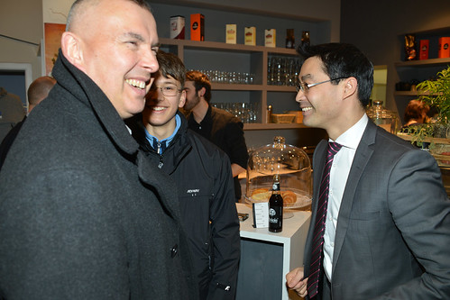 Foto 5 von 84: Philipp_Ro¦êsler-Philipp_Herrmann-Cherno_Jobatey-20022013-Udl_Digital-136