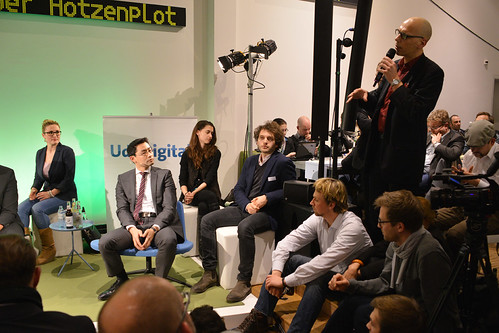 Foto 53 von 84: Philipp_Ro¦êsler-Philipp_Herrmann-Cherno_Jobatey-20022013-Udl_Digital-676