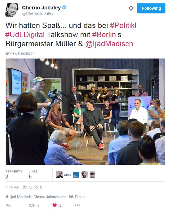 Cherno Jobatey twittert über den UdL Digital Talk