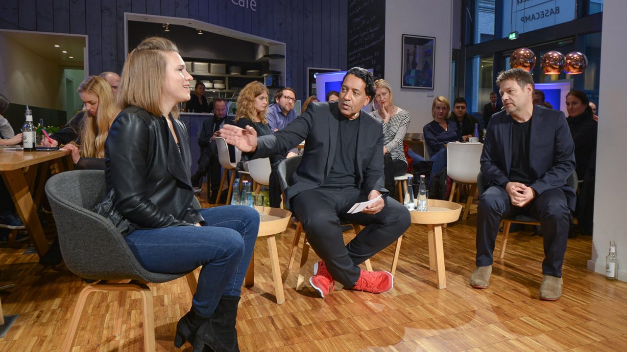 UdL-Digital-Talk_15122017_Robert-Habeck_Valerie-Mocker_Cherno-Jobatey_0343-1500x984