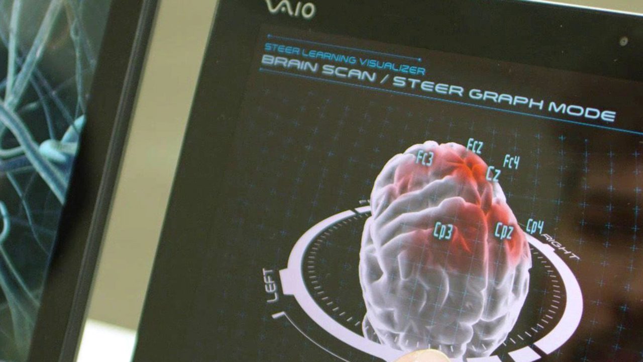 HEADER-Nissan-Pressefoto-426213425_Brain_to_Vehicle_Technologie-2540x1000