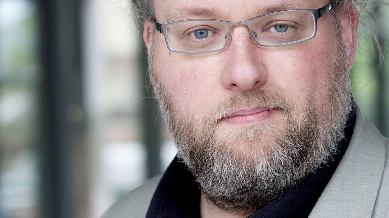 Klaus_Landefeld_bunt_2-1500x984