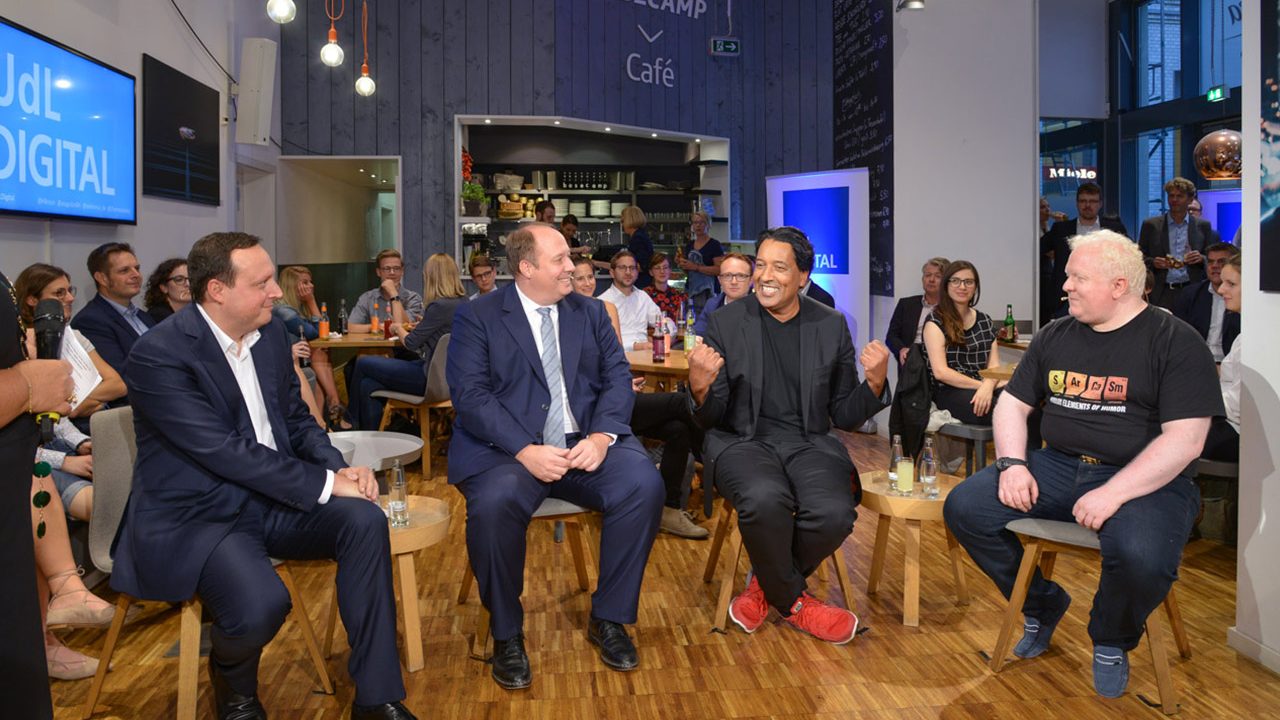 UdL Digital Talk - Cherno Jobatey mit Prof. Dr. Helge Braun, Markus Haas, Chris Boos