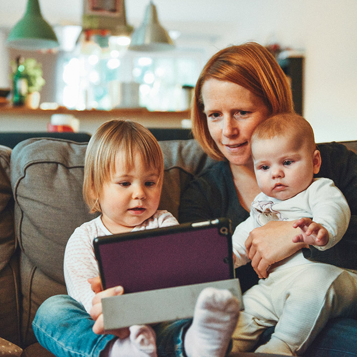 unsplash-alexander-dummer-150646-720x720-quadrat