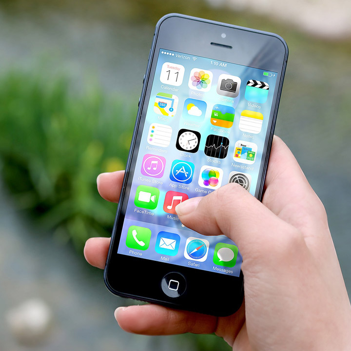 Pixabay-iphone-410311-smartphone-1280x720