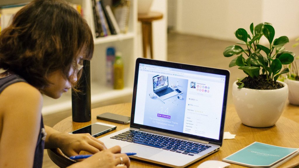 pixabay-Free-Photos-Homeoffice-Laptop-Schule-Buero-digital-1149087-1280x720