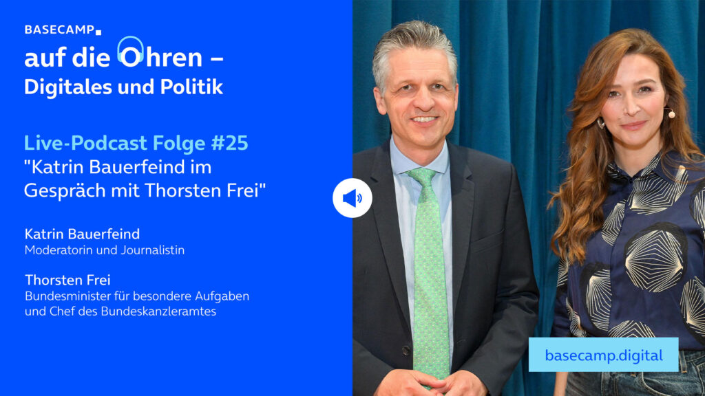 Live-Podcast Folge 25 "Kitchen Talk: Moderatorin und Journalistin Katrin Bauerfeind im Gespräch mit Thorsten Frei, Bundesminister für besondere Aufgaben und Chef des Bundeskanzleramtes" auf YouTube anhören.